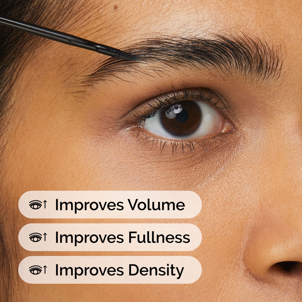 multi-peptide-lash-and-brow-serum-e1 ord-multi-peptide-lash-brow-model-application-with-benefits.jpg